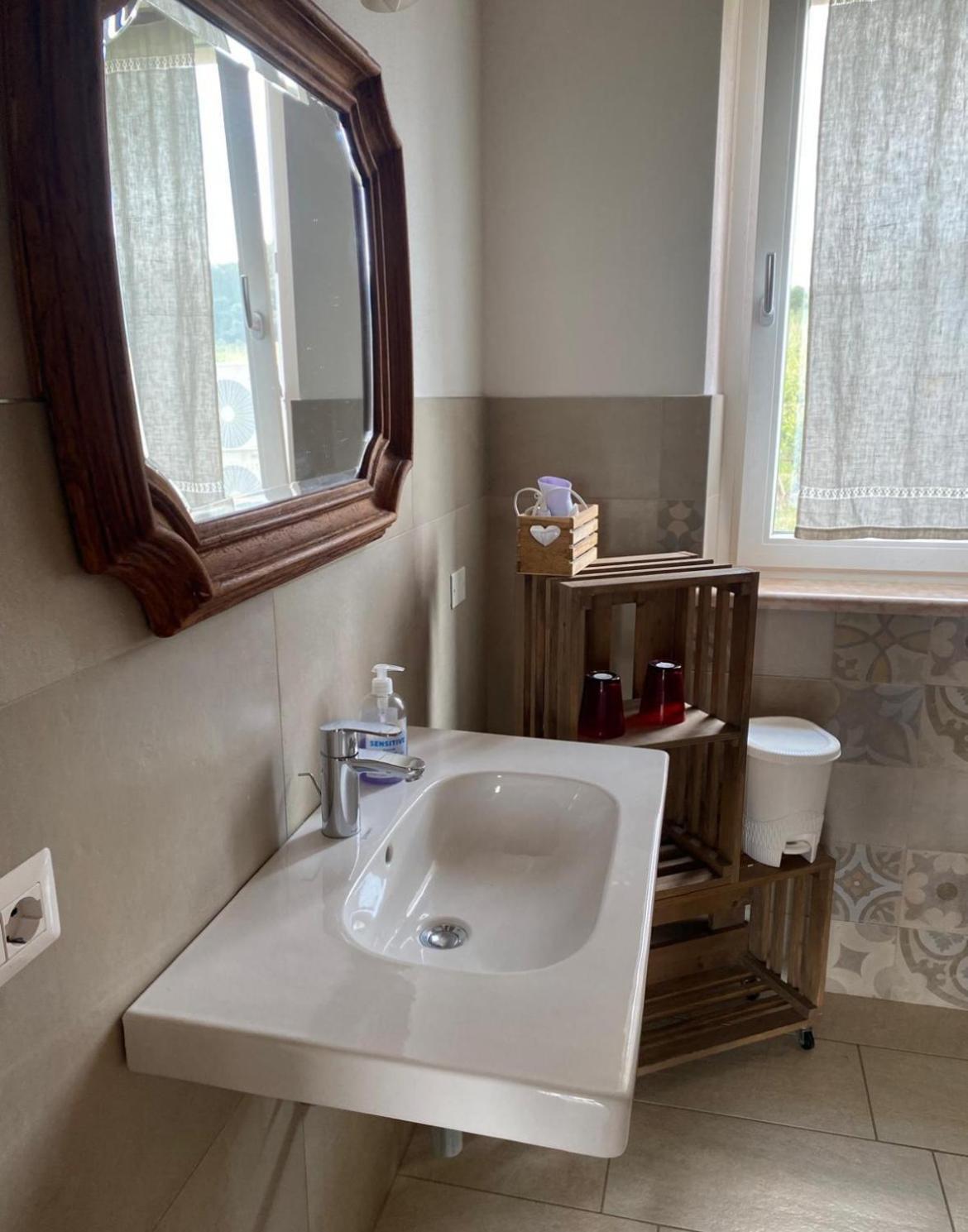 Orchidea Del Garda Rooms & Apartments Πεσκιέρα ντελ Γκάρντα Εξωτερικό φωτογραφία